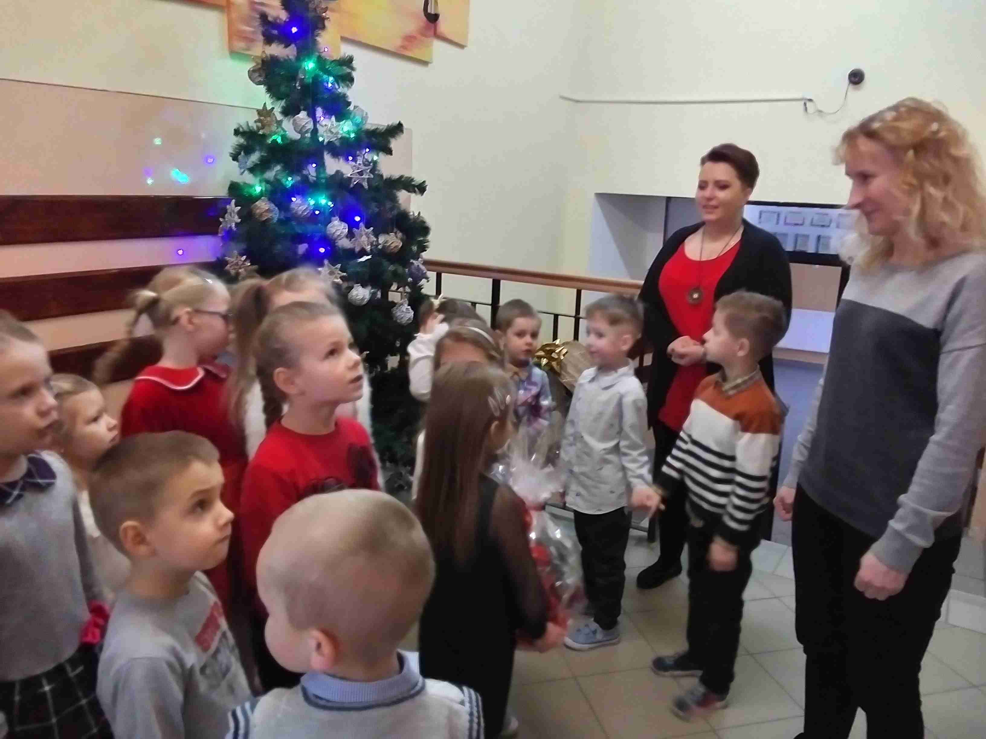 ŚWIĄTECZNE  ŻYCZENIA DLA PANI DYREKTOR
