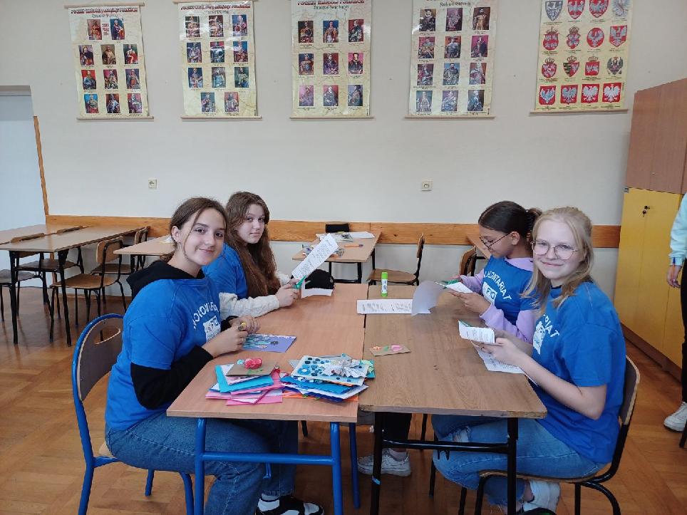 Życzenia  dla nauczycieli emerytów.