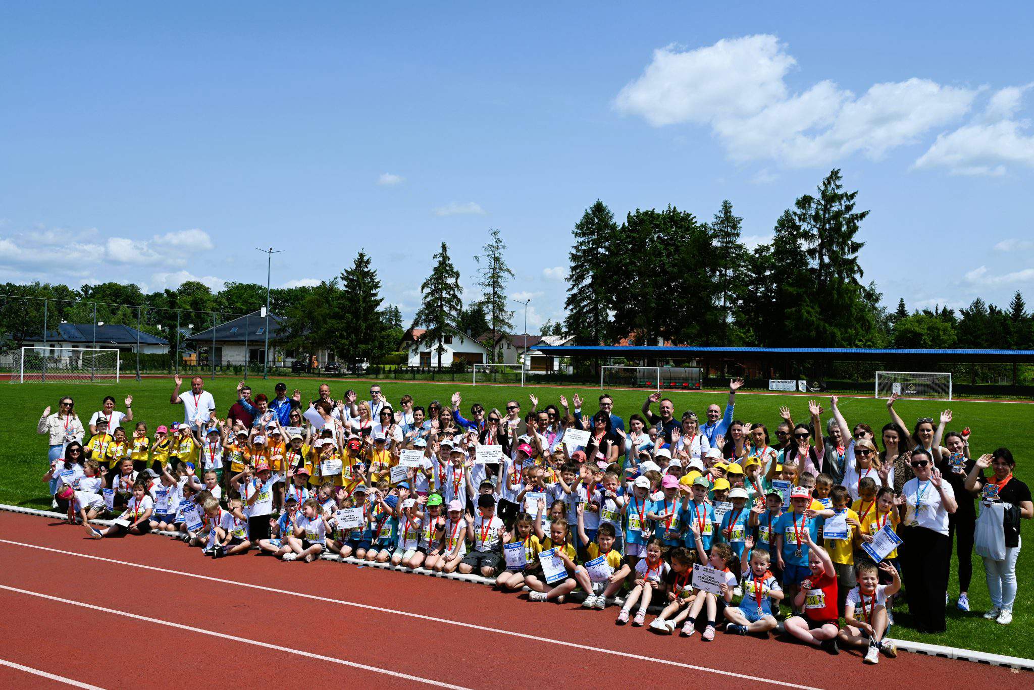 "MINI OLIMPIADA PRZEDSZKOLAKÓW" W BRZOZOWIE
