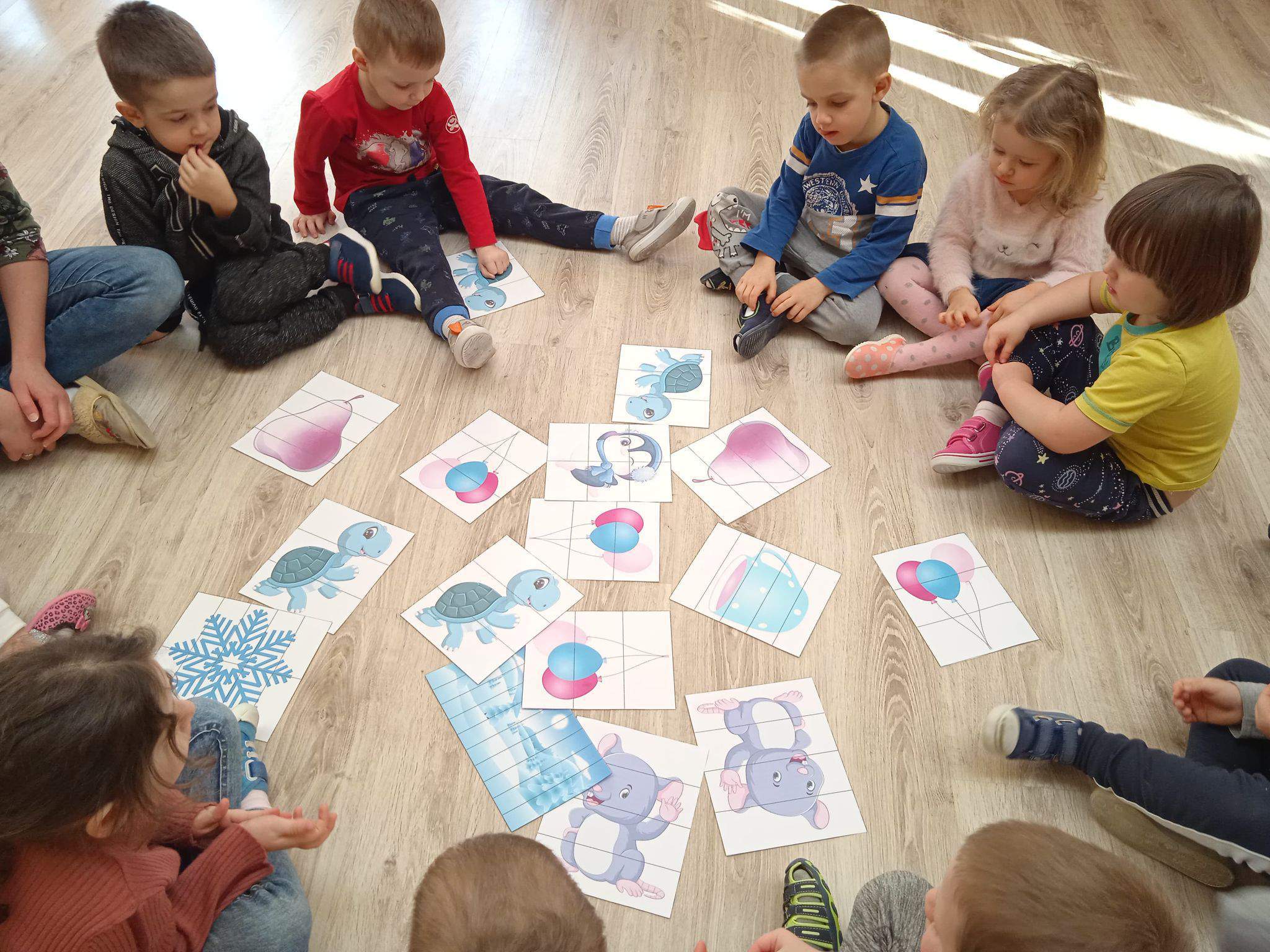 DZIEŃ PUZZLI - 3,4 LATKI