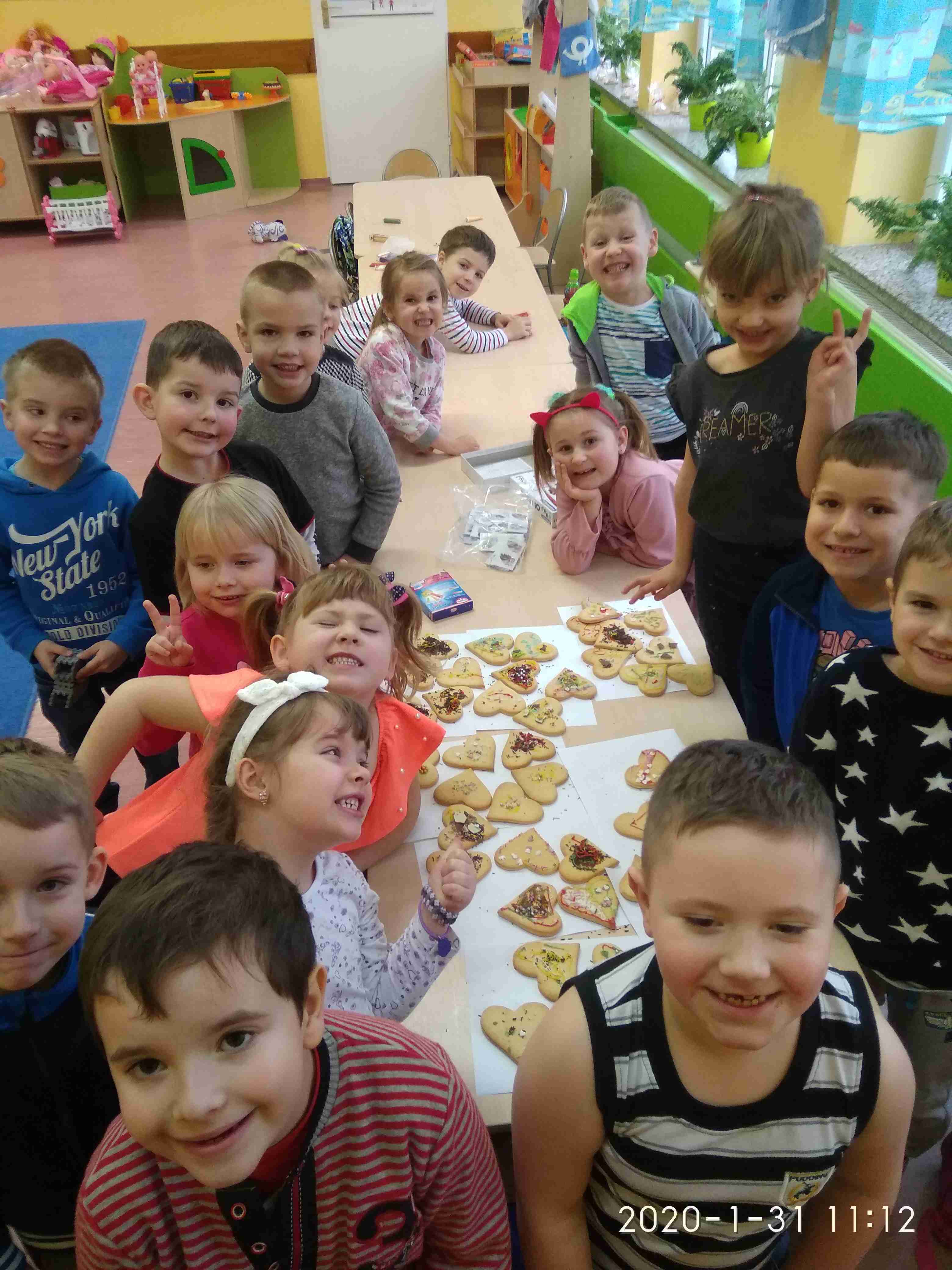 PRZYGOTOWANIA DO DNIA BABCI I DZIADKA